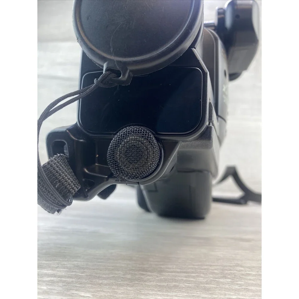 Hitachi VM-2600A Camcorder Video Recorder - UNTESTED